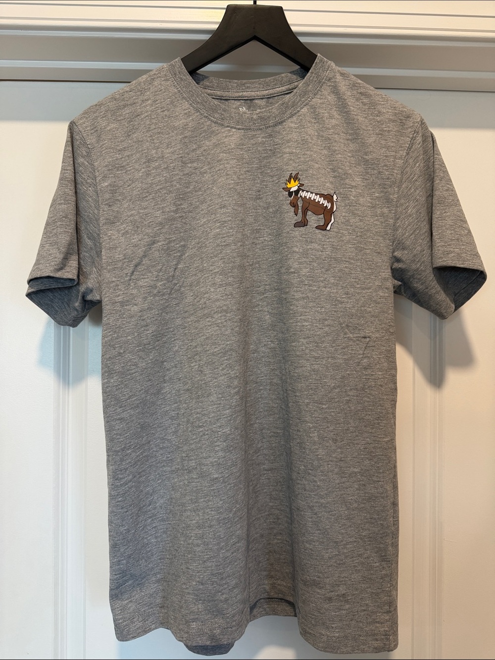 GOAT USA Men's Grey T-Shirt with Football Goat